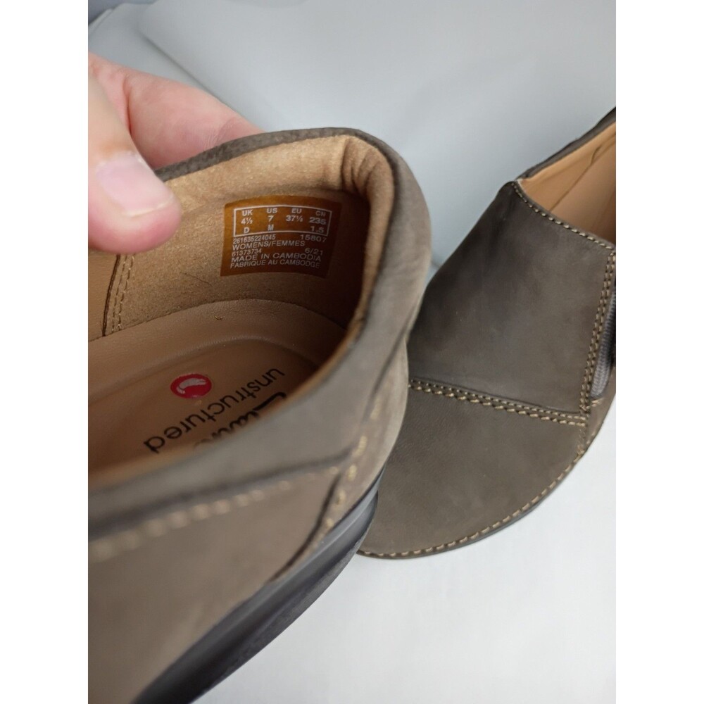 Clarks Appley Zip Nubuck Leather Loafer Womens Size 7M Brown Comfort Walking - Picture 3 of 11